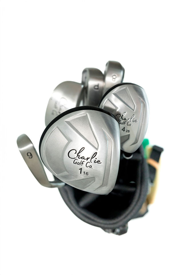 junior golf club set in junior golf bag