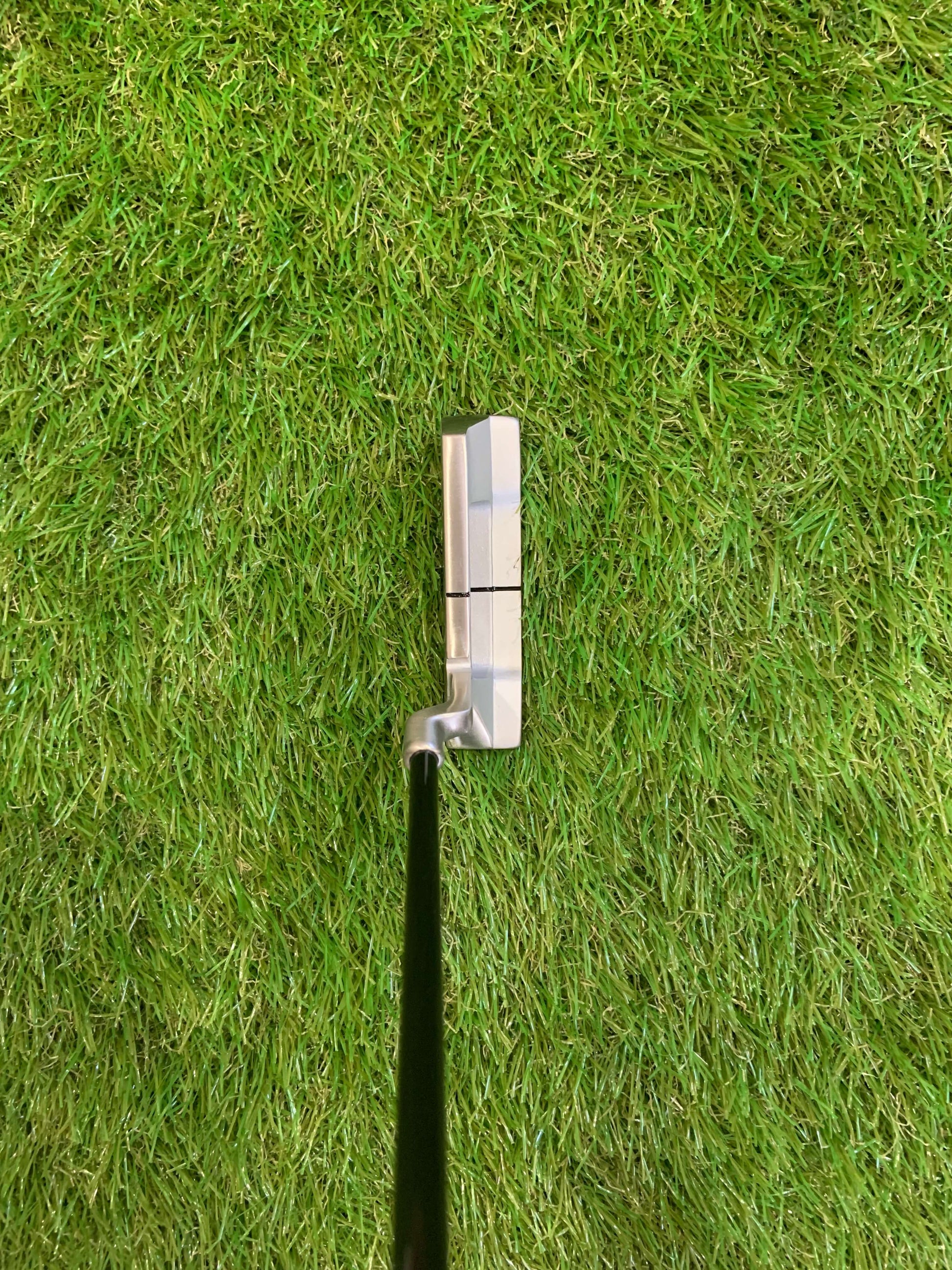 top view of kids golf club putter