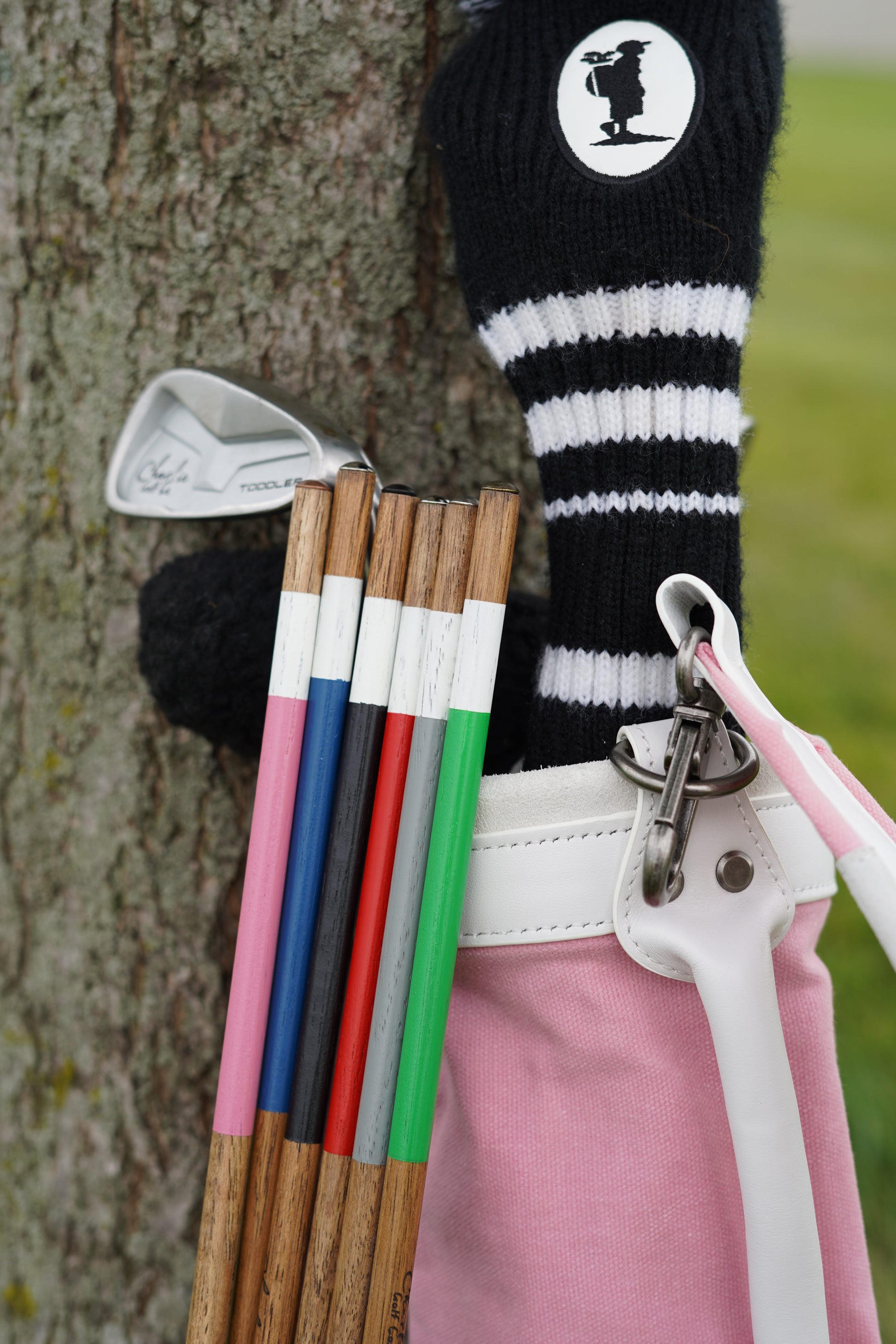 golf clubs for kids with alignment sticks